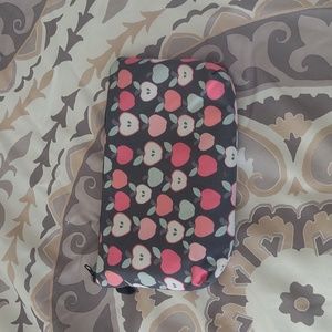 Apple zipper pouch